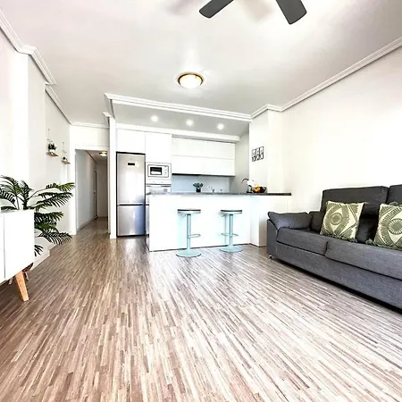 Arenales Del Sol Beach Apartment